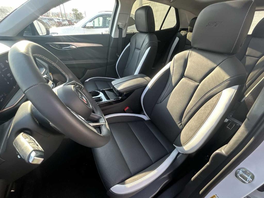 new 2025 Buick Envision car, priced at $38,240