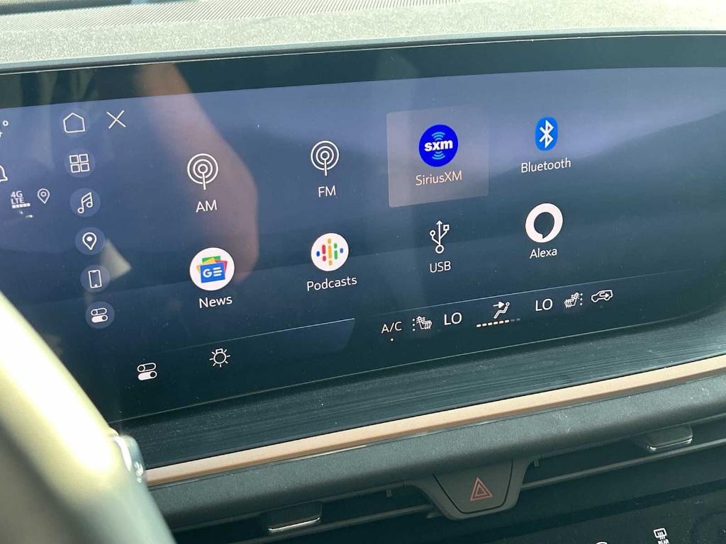 new 2025 Buick Envision car, priced at $38,240