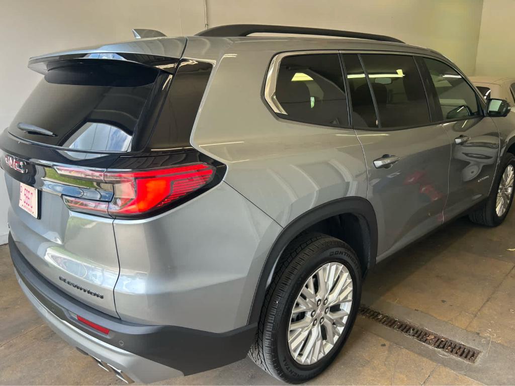 used 2024 GMC Acadia car, priced at $39,988