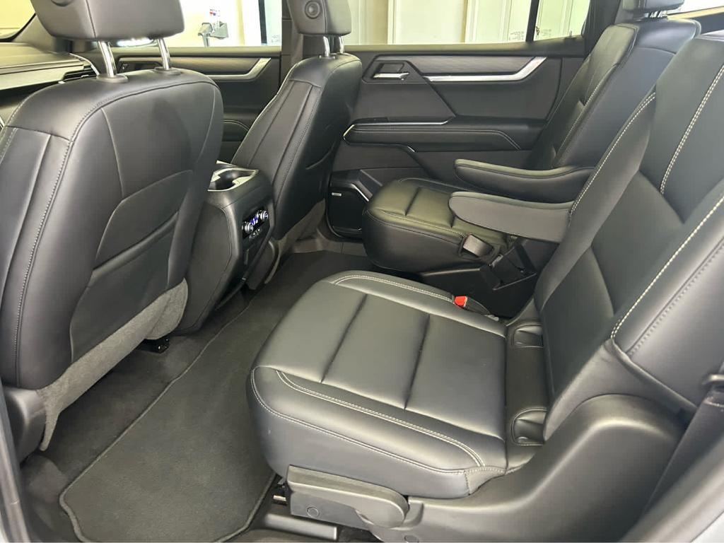 used 2024 GMC Acadia car, priced at $39,988