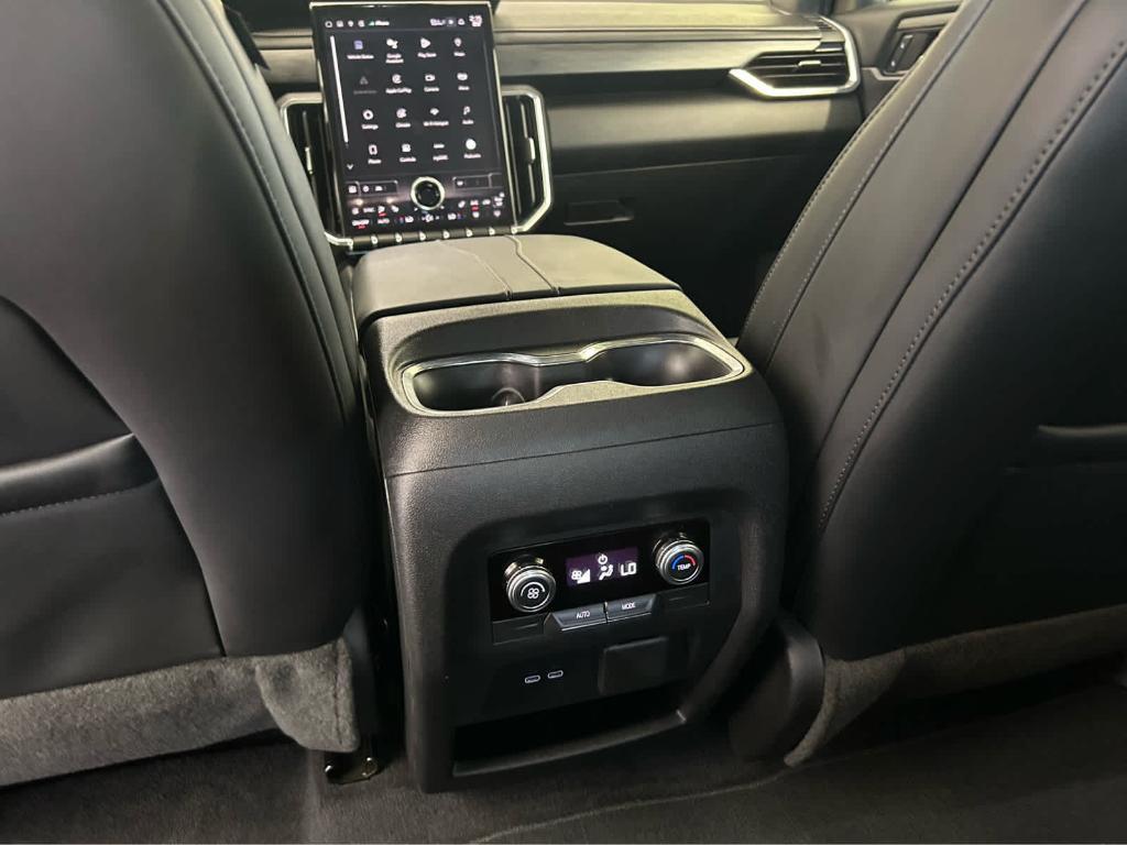 used 2024 GMC Acadia car, priced at $39,988