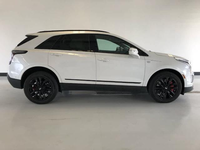 used 2022 Cadillac XT5 car, priced at $35,490