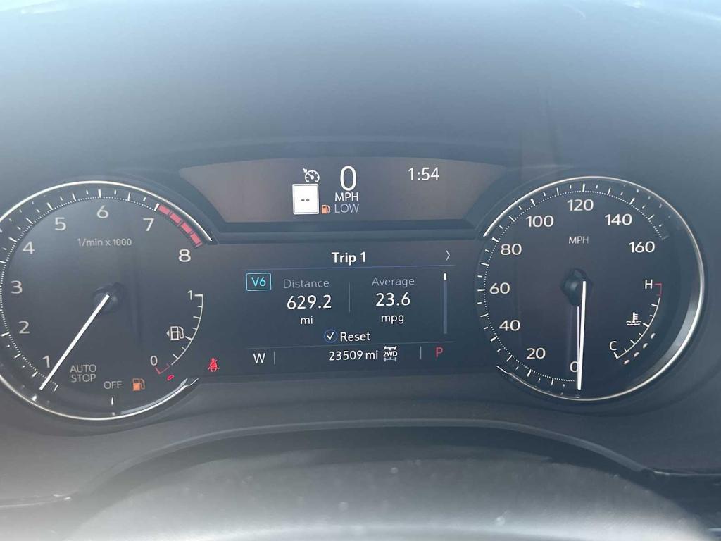 used 2025 Cadillac XT6 car, priced at $46,990