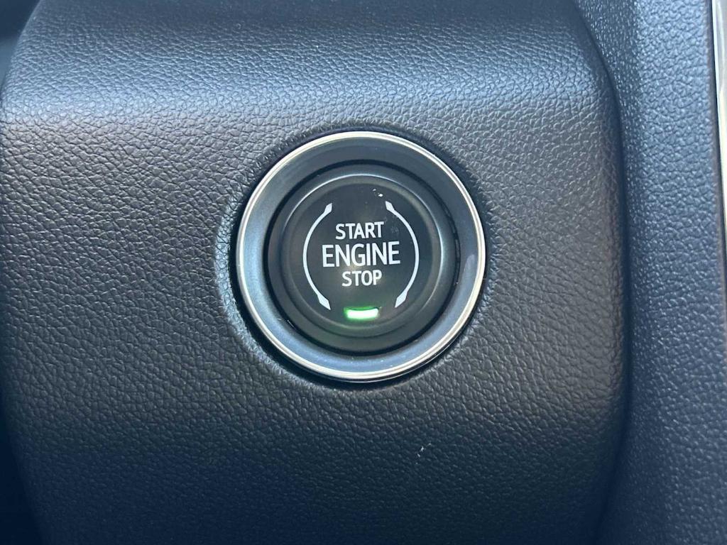 used 2025 GMC Acadia car, priced at $33,560