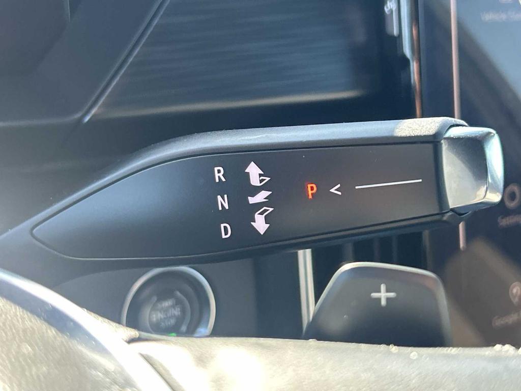 used 2025 GMC Acadia car, priced at $33,560