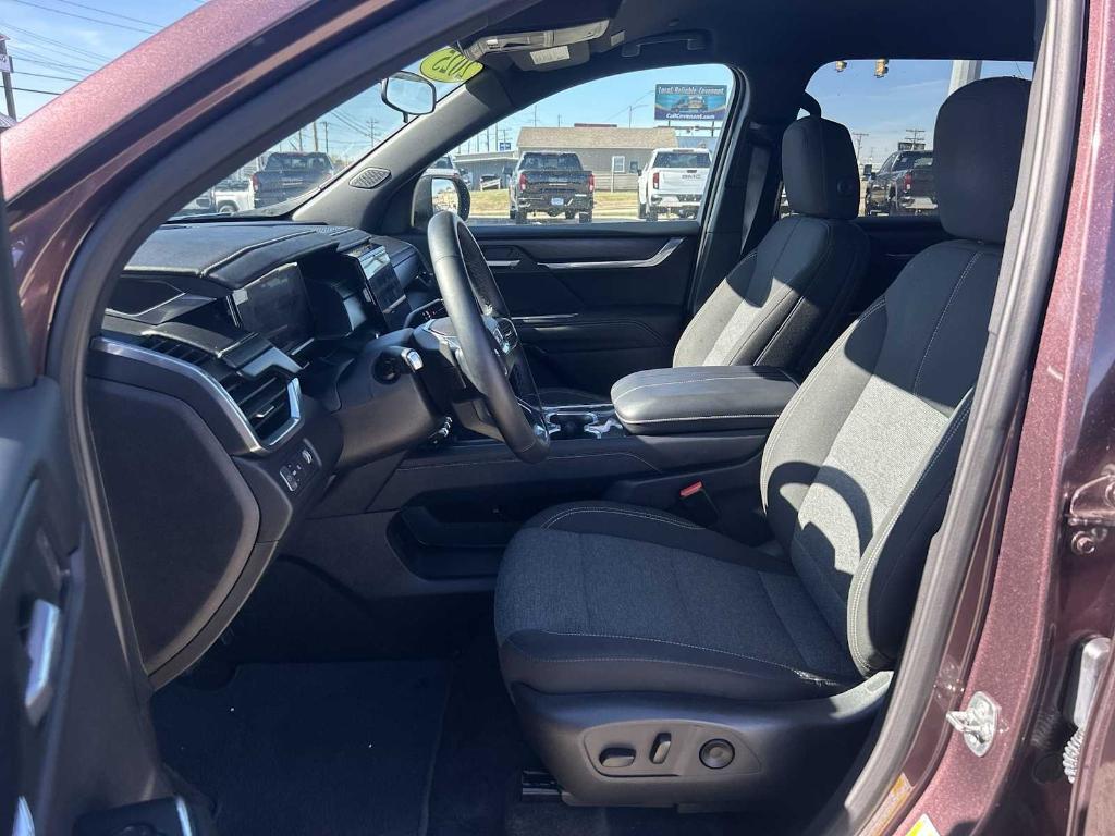 used 2025 GMC Acadia car, priced at $33,560