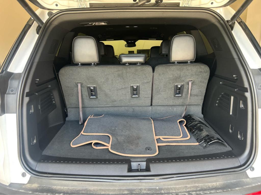 used 2024 GMC Acadia car, priced at $45,590