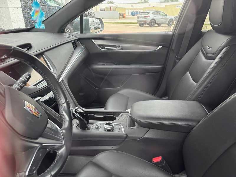 used 2020 Cadillac XT5 car, priced at $25,990