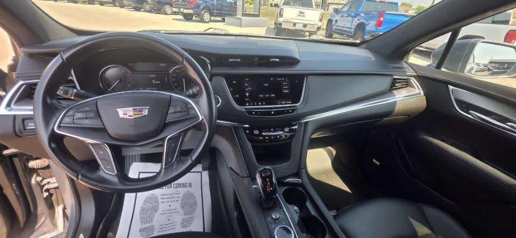used 2020 Cadillac XT5 car, priced at $23,990