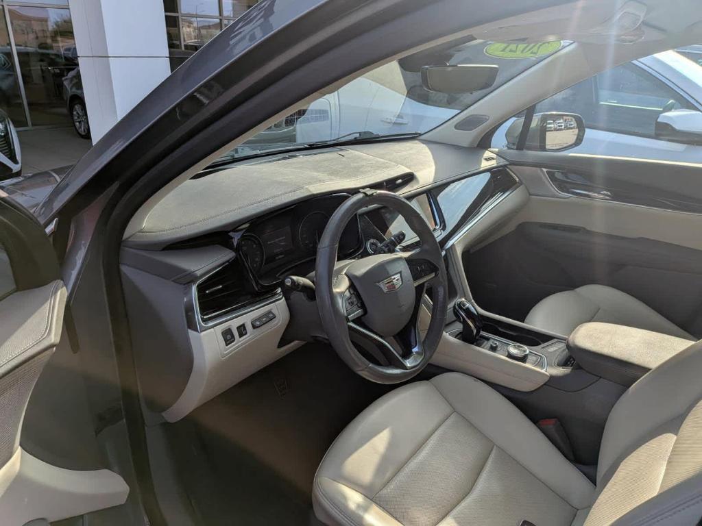 used 2021 Cadillac XT6 car, priced at $27,290
