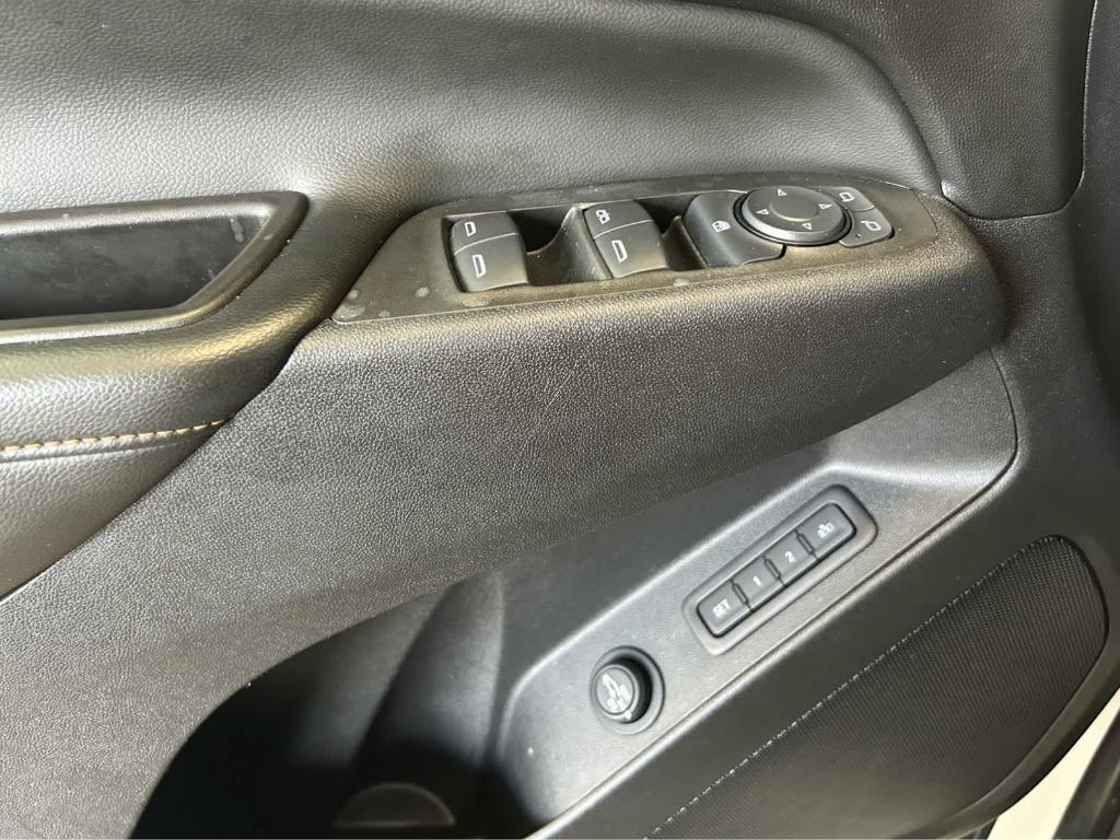 used 2021 Chevrolet Equinox car, priced at $23,120