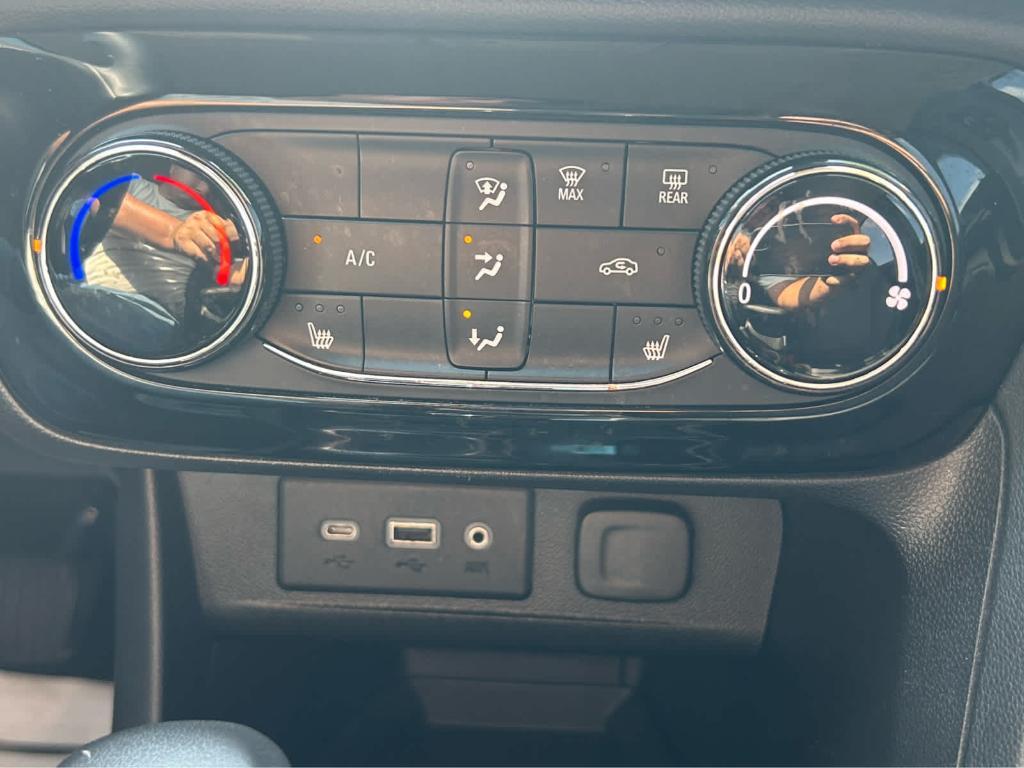 used 2023 Buick Encore GX car, priced at $23,220