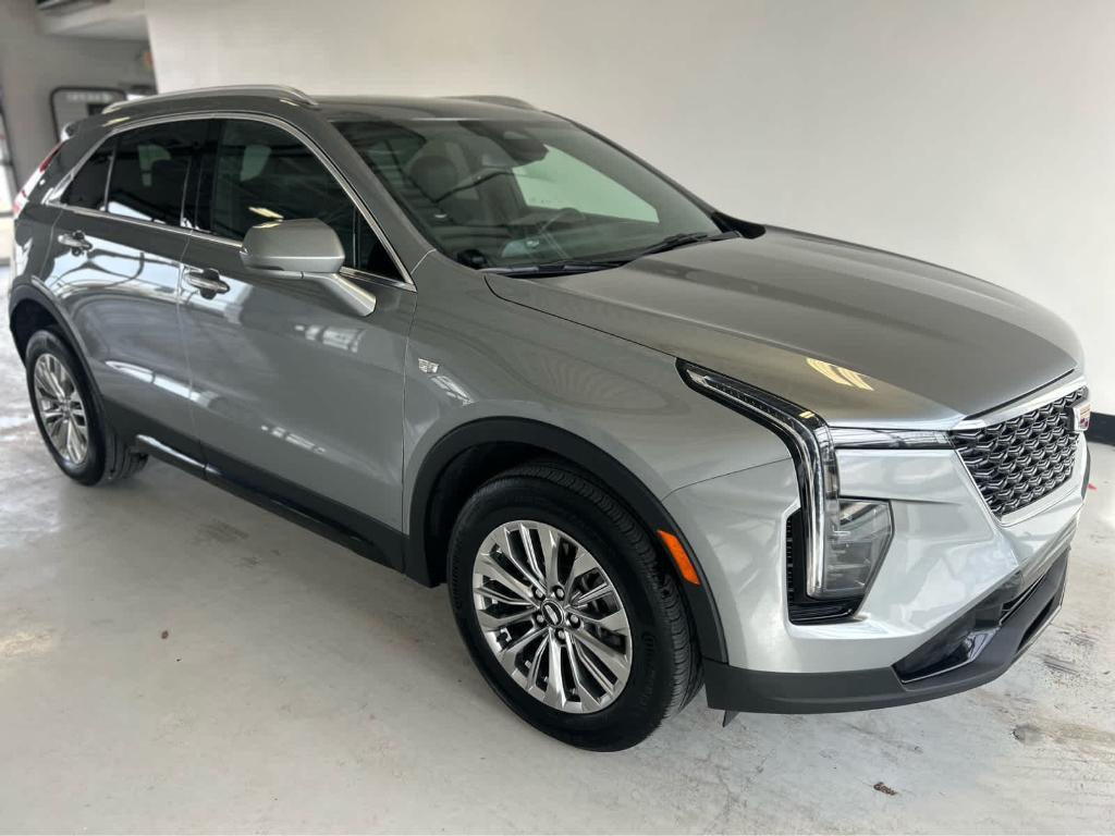 used 2024 Cadillac XT4 car, priced at $35,990