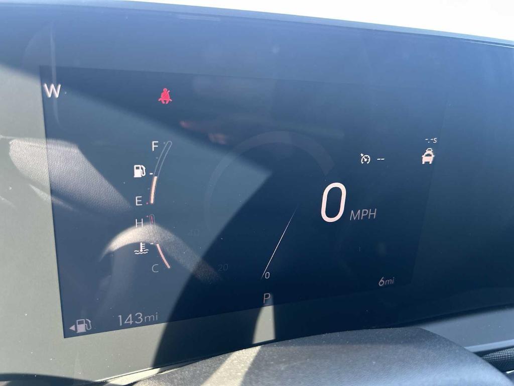 new 2025 Buick Envista car, priced at $26,693