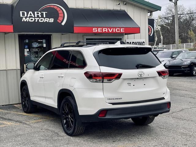 used 2019 Toyota Highlander car, priced at $28,999