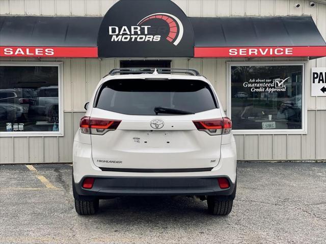 used 2019 Toyota Highlander car, priced at $28,999