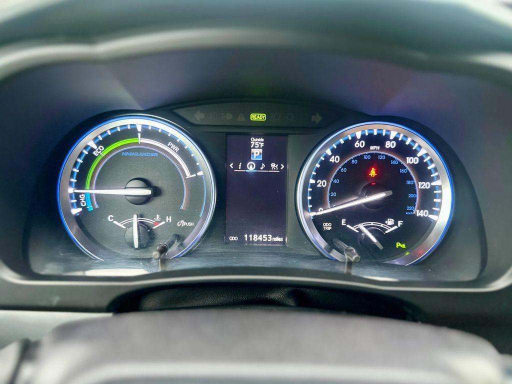 used 2015 Toyota Highlander Hybrid car, priced at $21,999