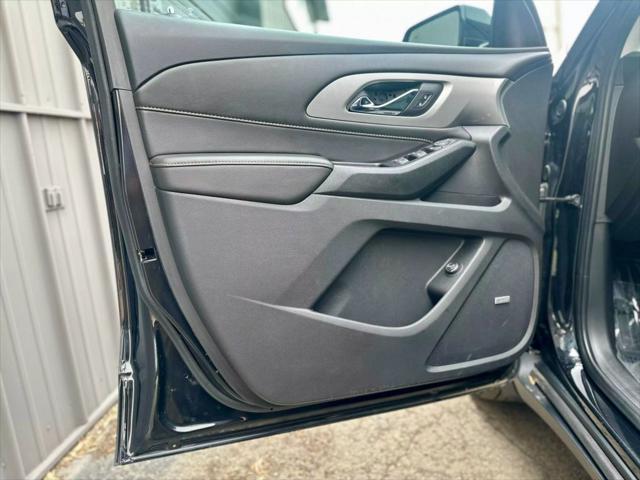 used 2020 Chevrolet Traverse car, priced at $19,999