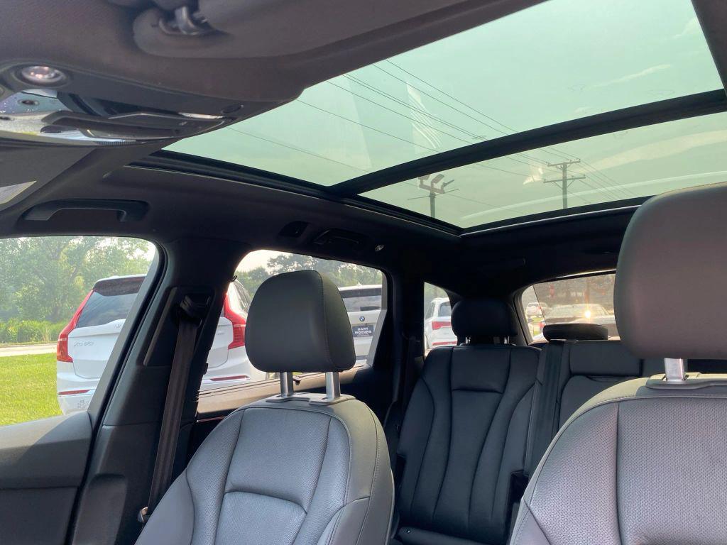 used 2022 Audi Q7 car, priced at $31,999