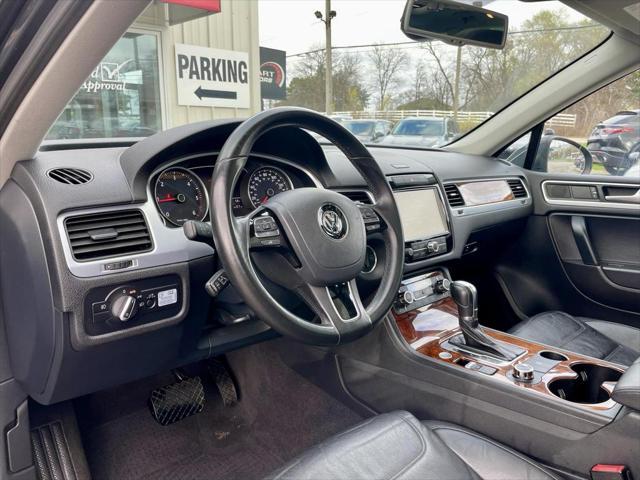 used 2014 Volkswagen Touareg car, priced at $11,999