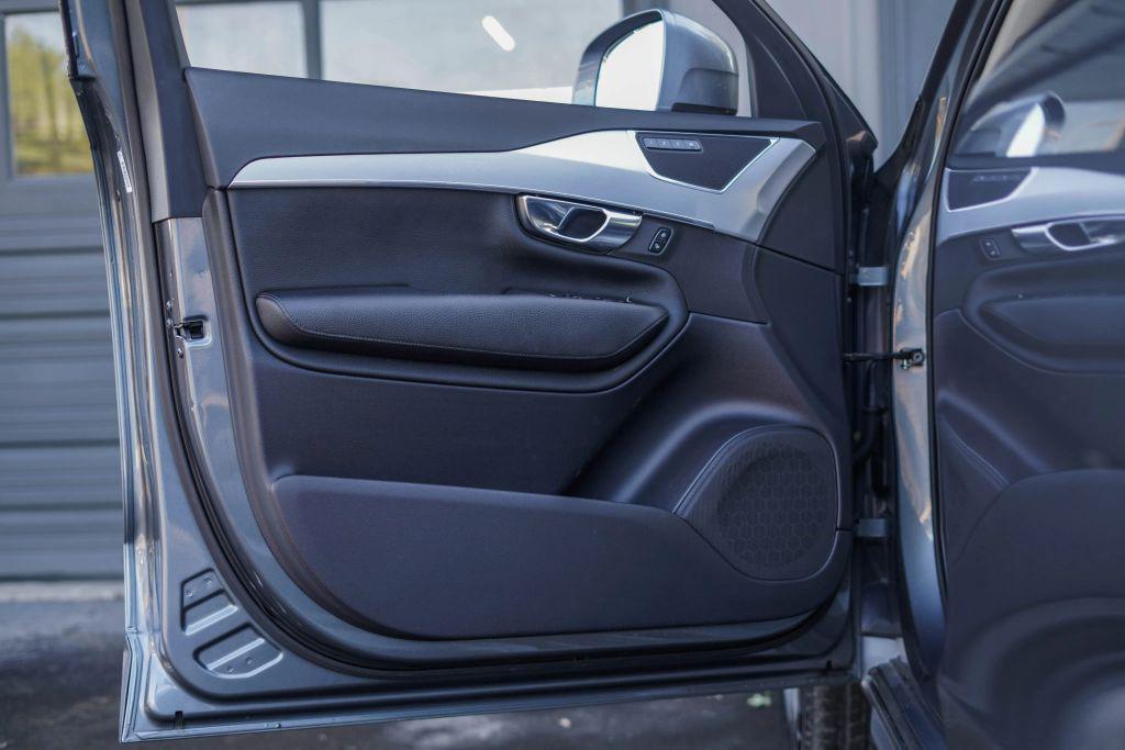 used 2018 Volvo XC90 car, priced at $22,999