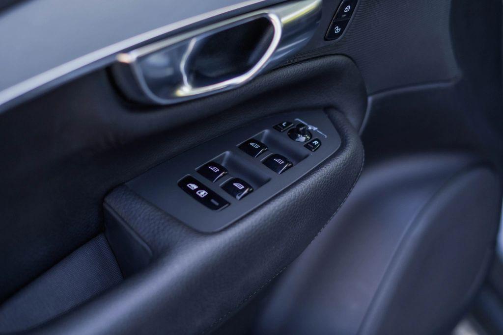 used 2018 Volvo XC90 car, priced at $22,999