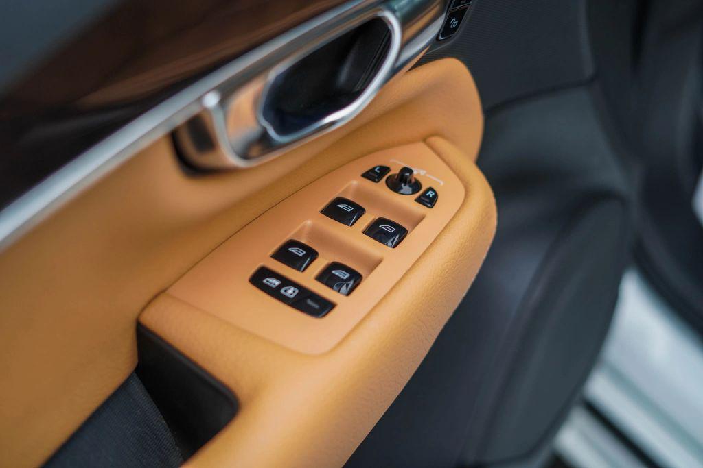 used 2019 Volvo XC90 car, priced at $23,999