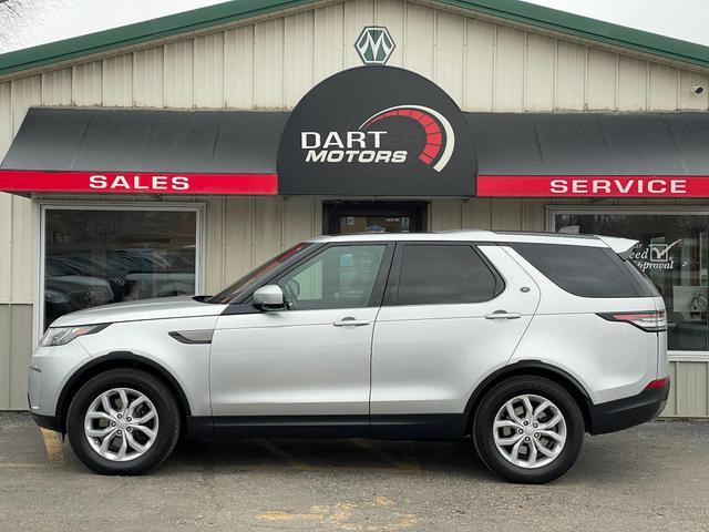 used 2017 Land Rover Discovery car, priced at $18,499