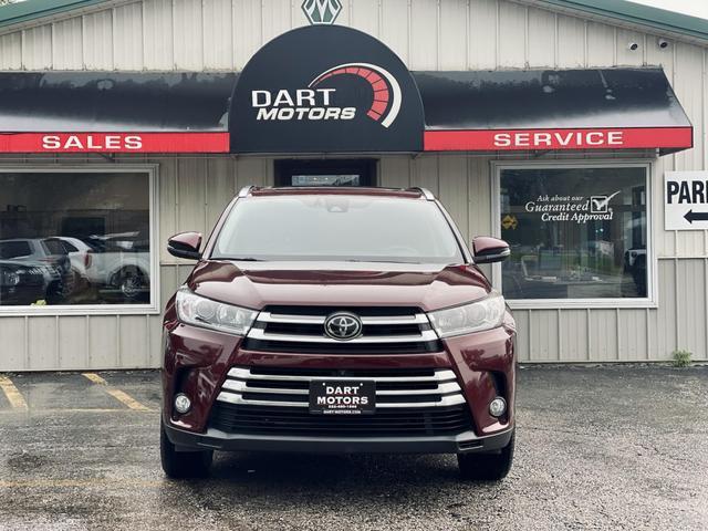 used 2017 Toyota Highlander car, priced at $23,999