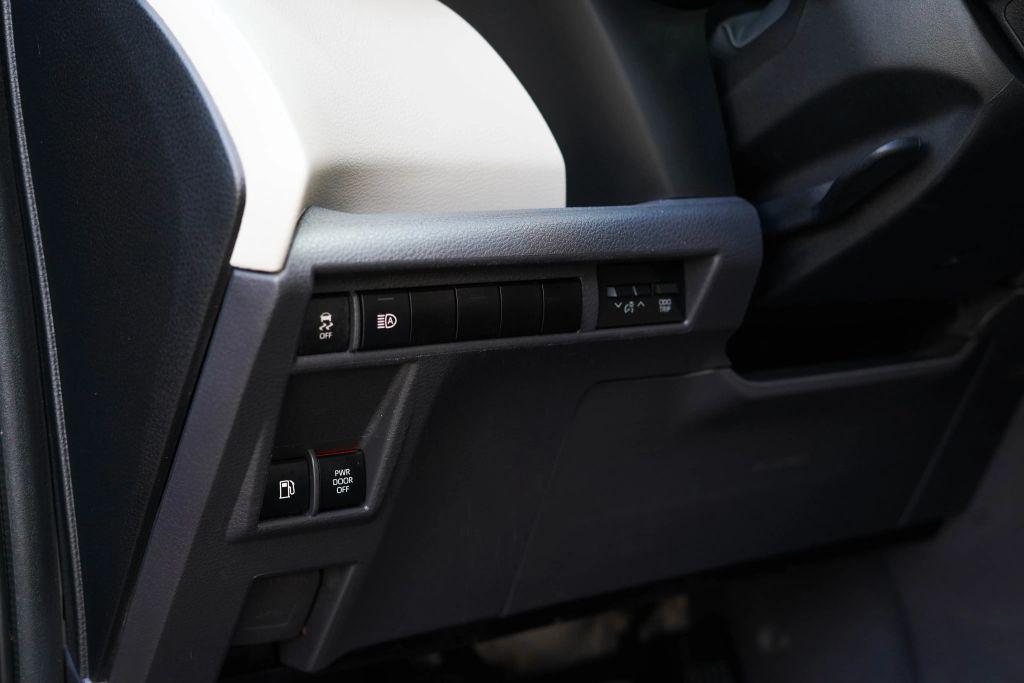 used 2022 Toyota Sienna car, priced at $26,999