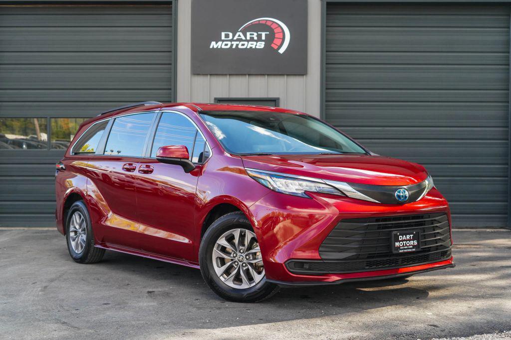 used 2022 Toyota Sienna car, priced at $26,999