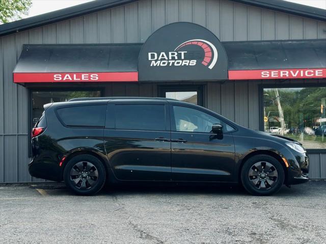 used 2019 Chrysler Pacifica Hybrid car, priced at $20,999
