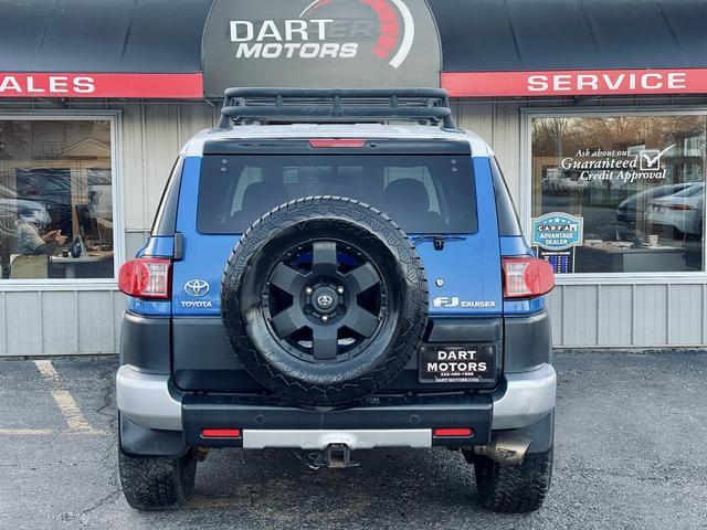 used 2007 Toyota FJ Cruiser car, priced at $13,999