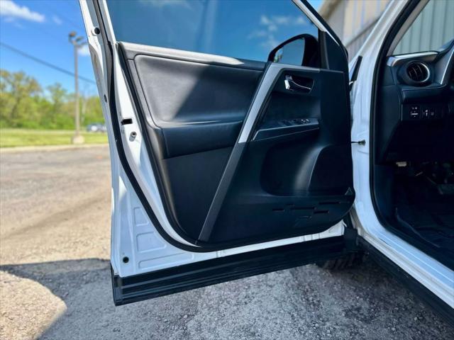 used 2018 Toyota RAV4 Hybrid car, priced at $18,999