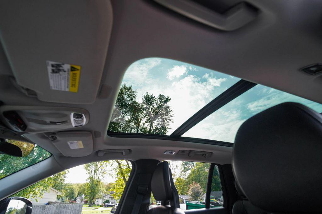 used 2018 Volvo XC90 car, priced at $18,999