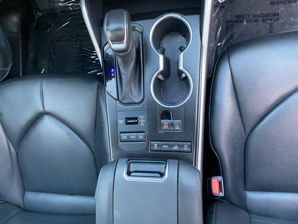 used 2021 Toyota Highlander car, priced at $27,999