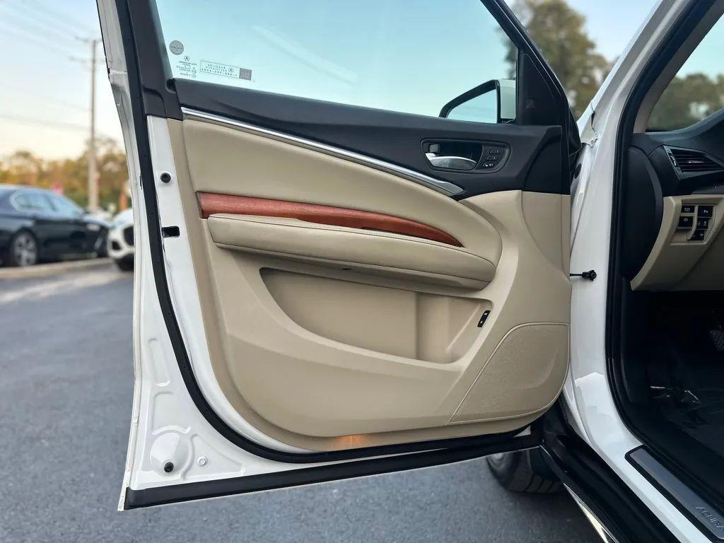 used 2018 Acura MDX car, priced at $22,999