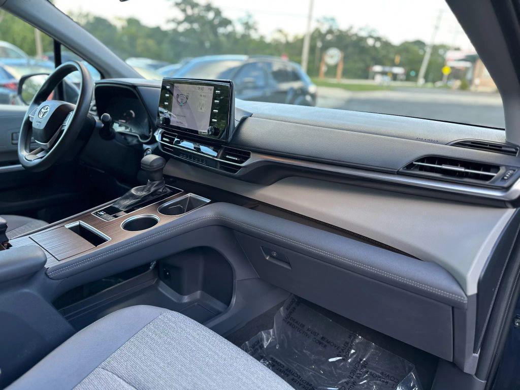 used 2021 Toyota Sienna car, priced at $28,999