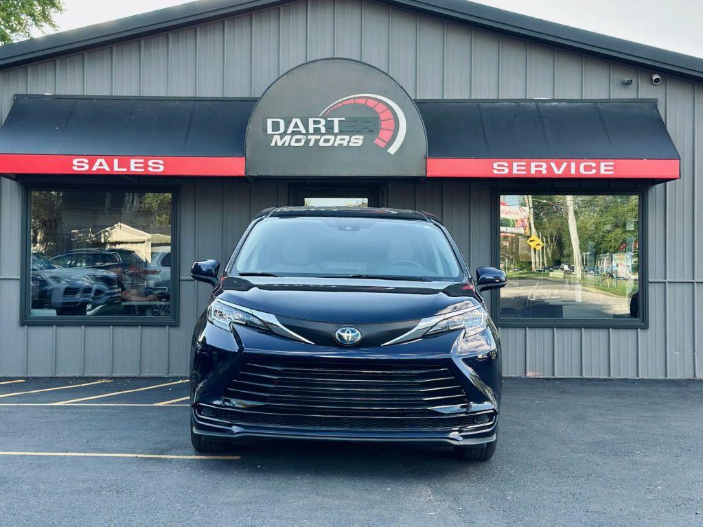 used 2021 Toyota Sienna car, priced at $28,999