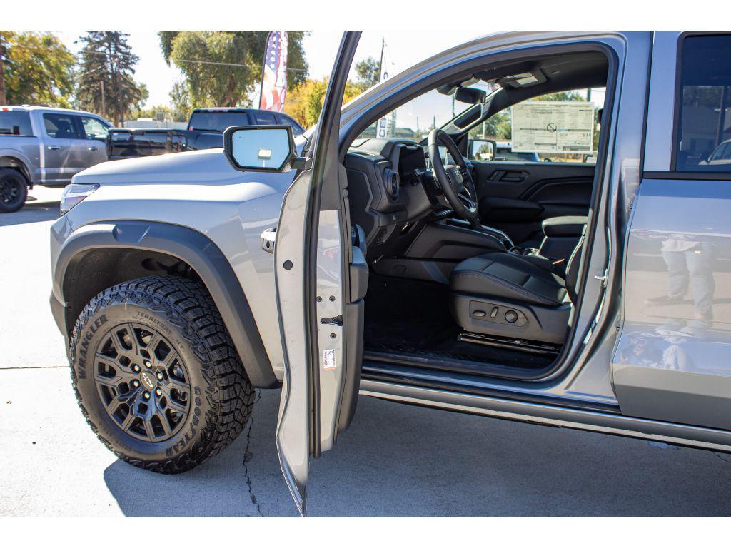 new 2026 Chevrolet Colorado car, priced at $44,500