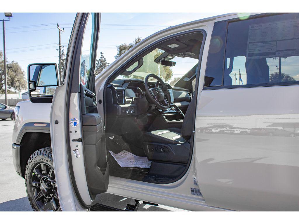 new 2026 GMC Sierra 2500 car, priced at $84,500
