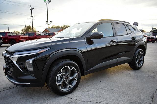 new 2025 Chevrolet Trax car, priced at $25,260