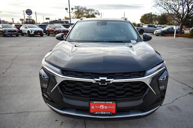 new 2025 Chevrolet Trax car, priced at $25,260