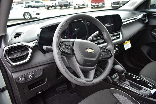 new 2025 Chevrolet TrailBlazer car, priced at $27,595