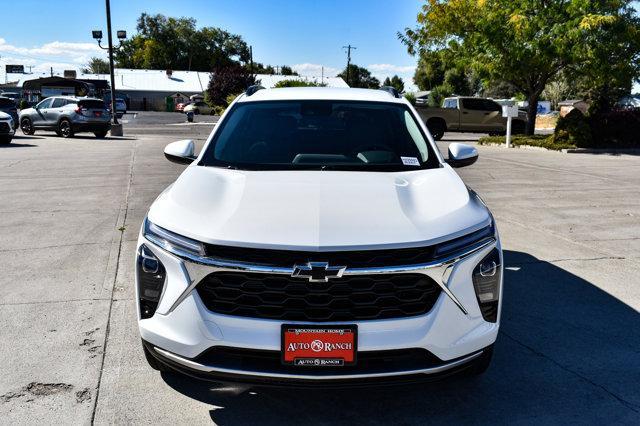 new 2025 Chevrolet Trax car, priced at $25,510