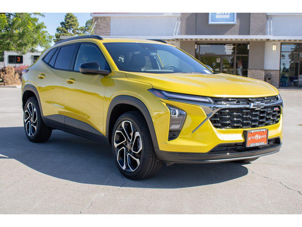 new 2025 Chevrolet Trax car, priced at $25,500