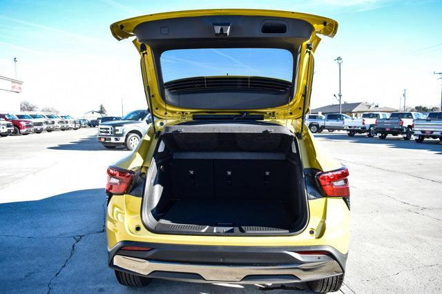 new 2025 Chevrolet Trax car, priced at $26,585