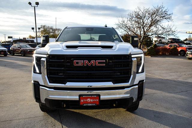 new 2025 GMC Sierra 3500 car, priced at $68,585