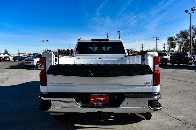 new 2025 Chevrolet Silverado 3500 car