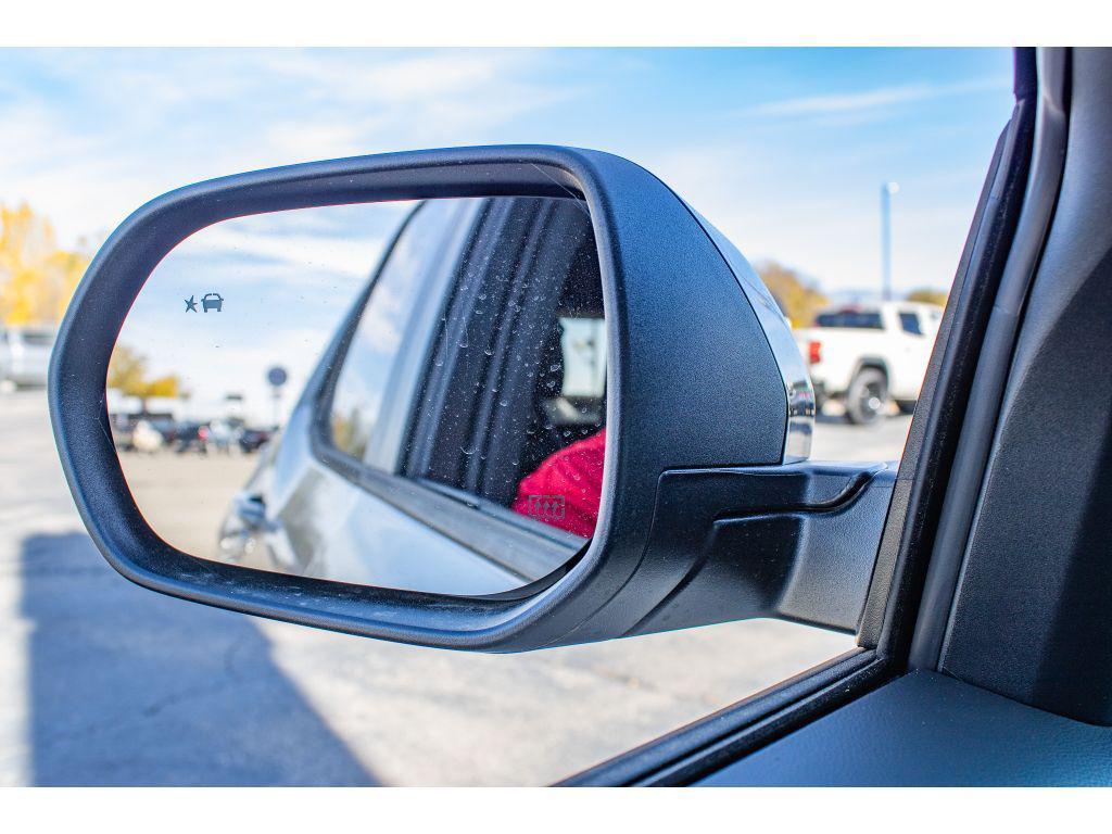 new 2026 Chevrolet Equinox car, priced at $34,000